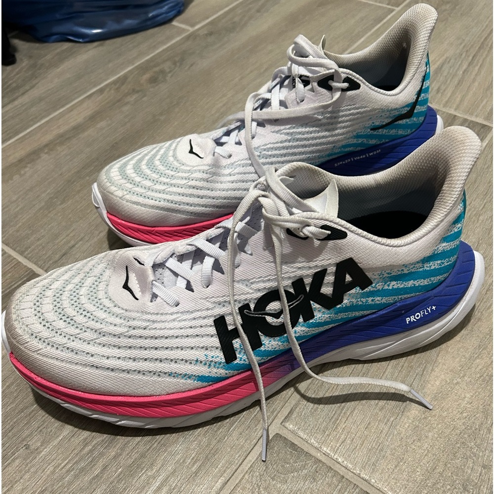 HOKA Mach 5 running shoes